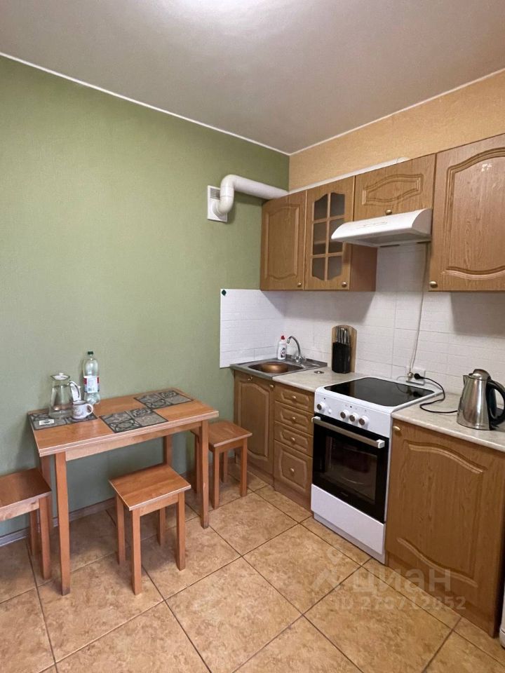 Аренда 1-комн квартиры на вторичном рынке Химки, проспект Мельникова, 12