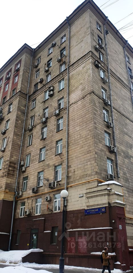 Аренда 2-комн квартиры на вторичном рынке Кутузовский проспект, 10
