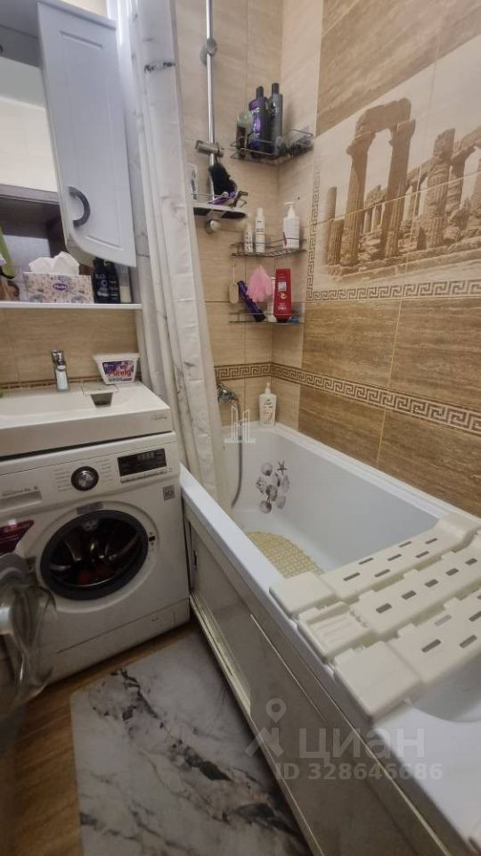 Продажа 3-комн квартиры на вторичном рынке Наличная улица, 49