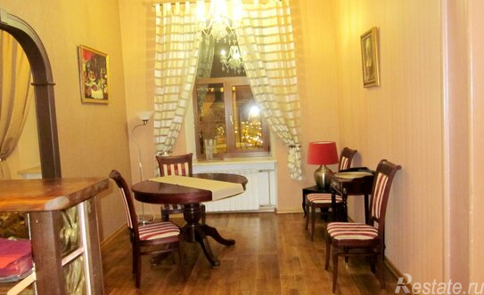 Продажа 3-комн квартиры на вторичном рынке Колокольная улица,  д. 2/18