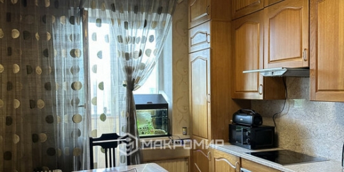 2-комн квартира Славы пр-кт,  д. 52,  к. 1