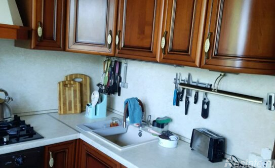 Продажа 3-комн квартиры на вторичном рынке Пушкинский городской округ, Средняя улица,  д. 22