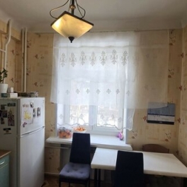 Продажа 2-комн квартиры на вторичном рынке улица Трофимова,  д. 21 к2