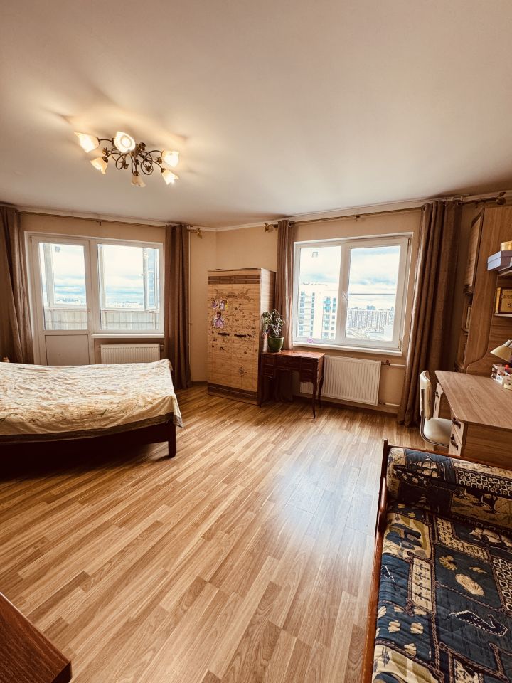 Продажа 1-комн квартиры на вторичном рынке пос. Бугры, улица Полевая, 16