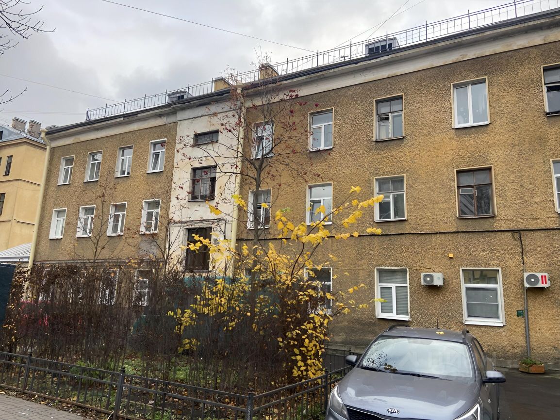 Продажа комнаты 11-я Васильевского острова линия, 24Б