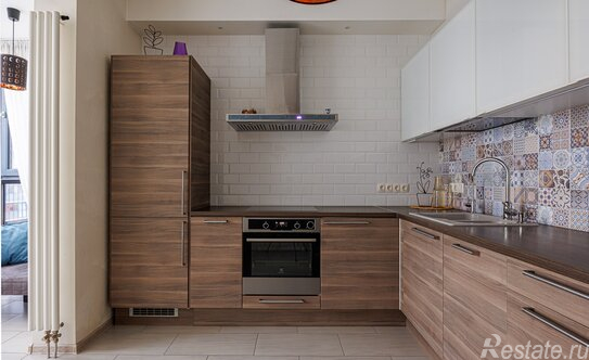 Продажа 2-комн квартиры на вторичном рынке Петергофское ш,  д. 45