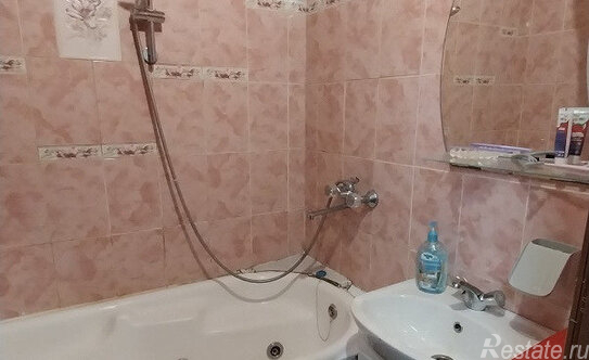 Продажа 1-комн квартиры на вторичном рынке ул Звёздная,  д. 20