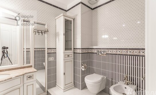 Продажа 3-комн квартиры на вторичном рынке Пироговская М. ул,  д. 8