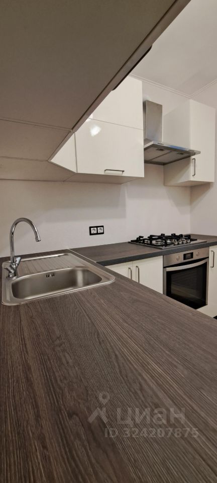 Продажа 1-комн квартиры на вторичном рынке проспект Испытателей, 20