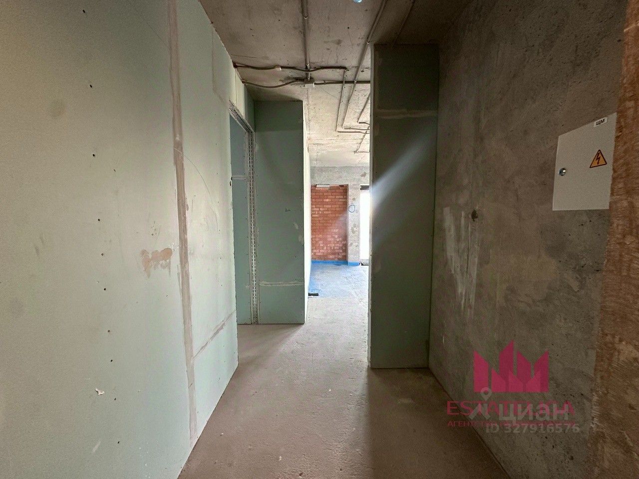 Продажа 3-комн квартиры на вторичном рынке Дружинниковская улица, 15А