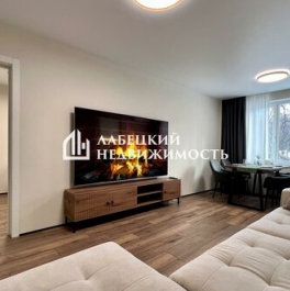 Продажа 4-комн квартиры на вторичном рынке ул Героев Панфиловцев,  д. 19