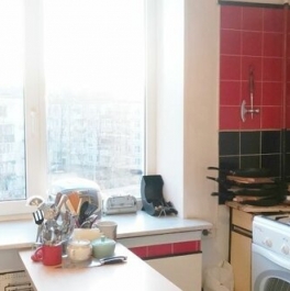 Продажа 2-комн квартиры на вторичном рынке улица Турку,  д. 11 к1