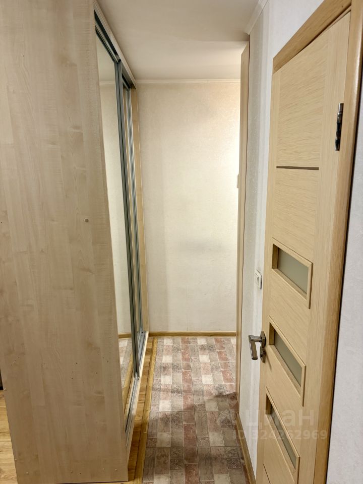 Продажа 2-комн квартиры на вторичном рынке улица Металлургов, 8/20