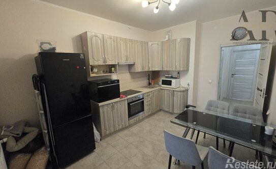 Продажа 2-комн квартиры на вторичном рынке Зенино, улица Барыкина