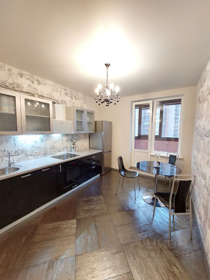 Аренда 1-комн квартиры на вторичном рынке Комендантский проспект, 51к1