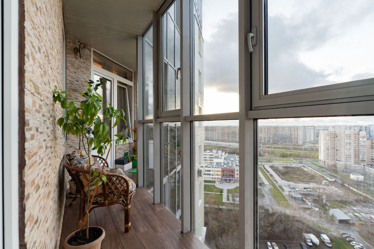 Продажа 2-комн квартиры на вторичном рынке улица Шкиперский проток, 20