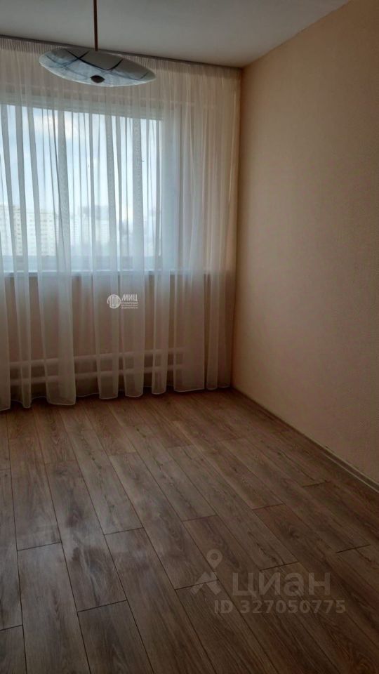 Продажа 3-комн квартиры на вторичном рынке улица Обручева, 4К1