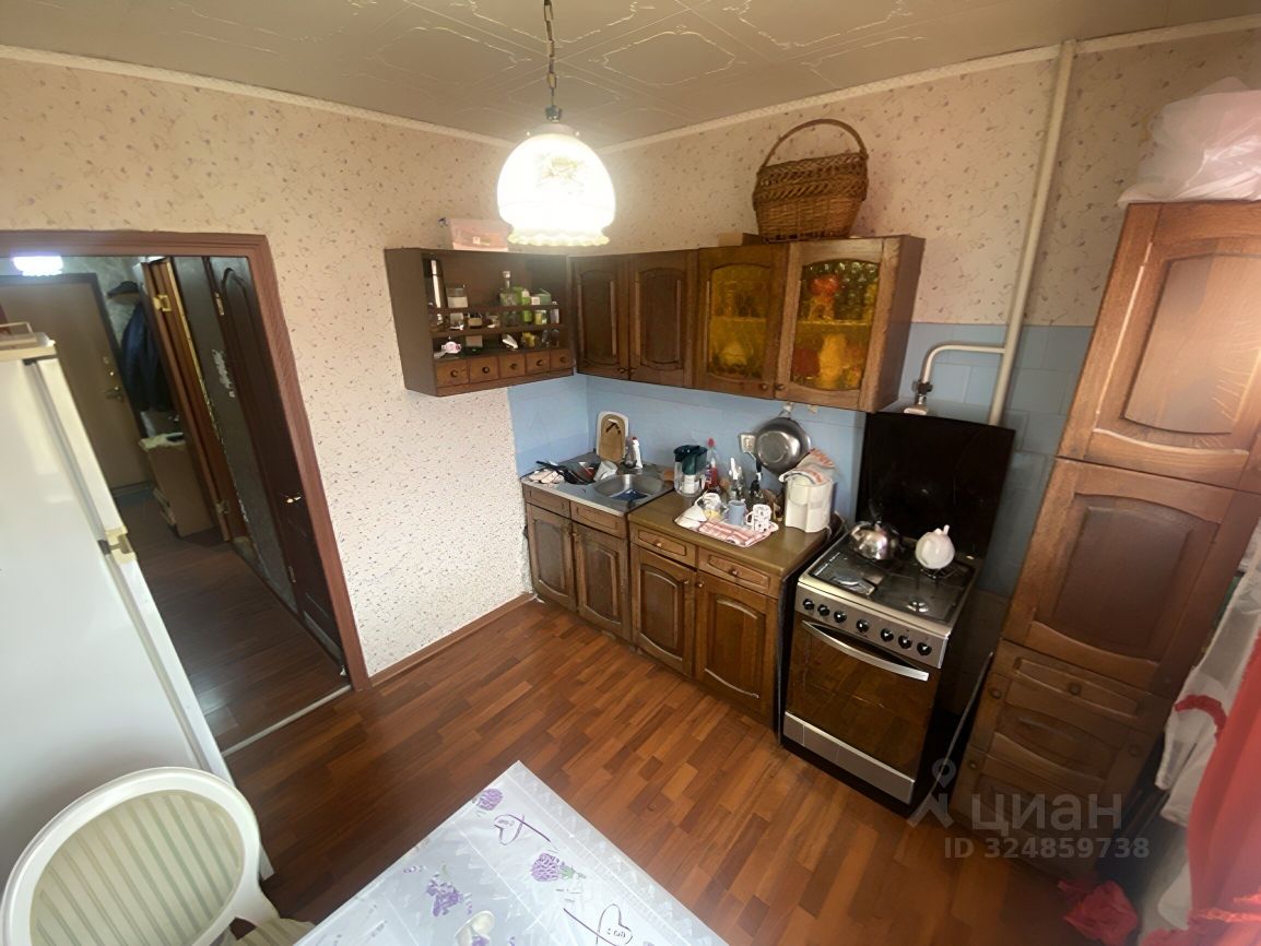 Продажа 2-комн квартиры на вторичном рынке 1-й мкр, Имени Свердлова пгт, 8