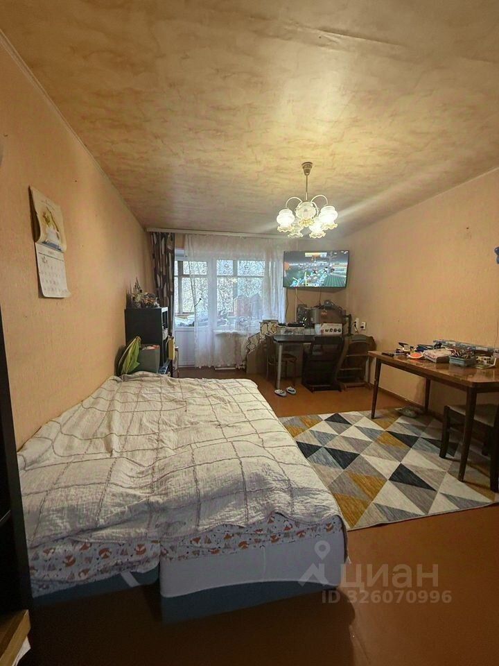 Продажа 3-комн квартиры на вторичном рынке Климовск мкр, улица Советская,  д. 3