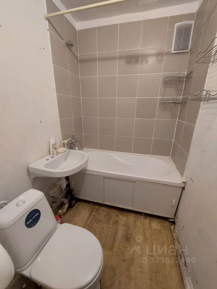 Продажа 2-комн квартиры на вторичном рынке Луга, проспект Урицкого, 72