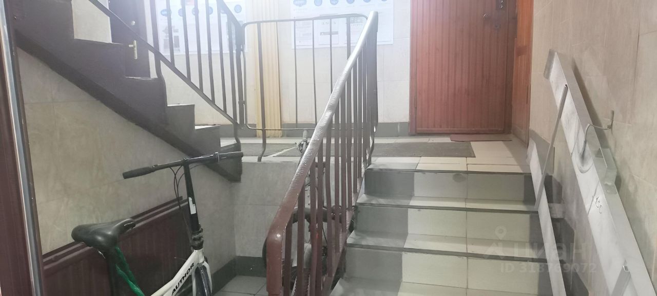 Продажа 3-комн квартиры на вторичном рынке Светлановский проспект, 69