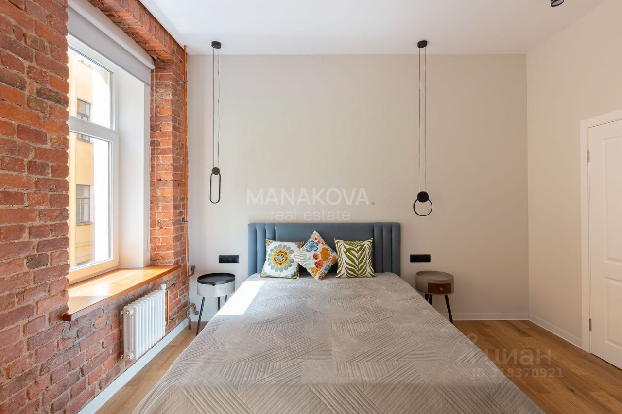 Продажа 2-комн квартиры на вторичном рынке переулок Басков, 26