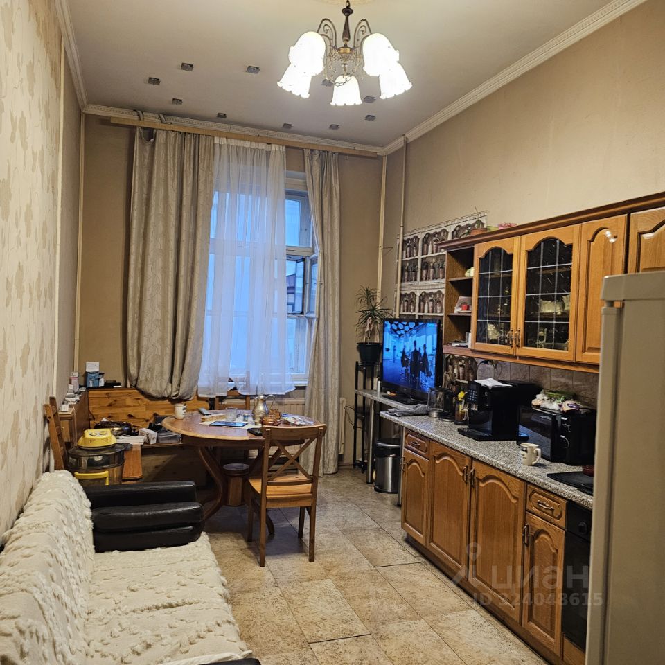 Продажа 3-комн квартиры на вторичном рынке Шпалерная улица, 28