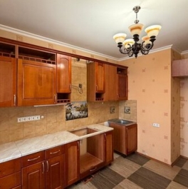 Продажа 3-комн квартиры на вторичном рынке ВНИИССОК, ул Михаила Кутузова,  д. 15