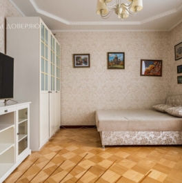 Продажа 4-комн квартиры на вторичном рынке Бассейная ул,  д. 27