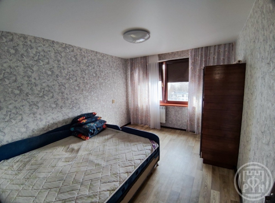 Продажа 3-комн квартиры на вторичном рынке Художников пр.,  д. 31,  к. 2