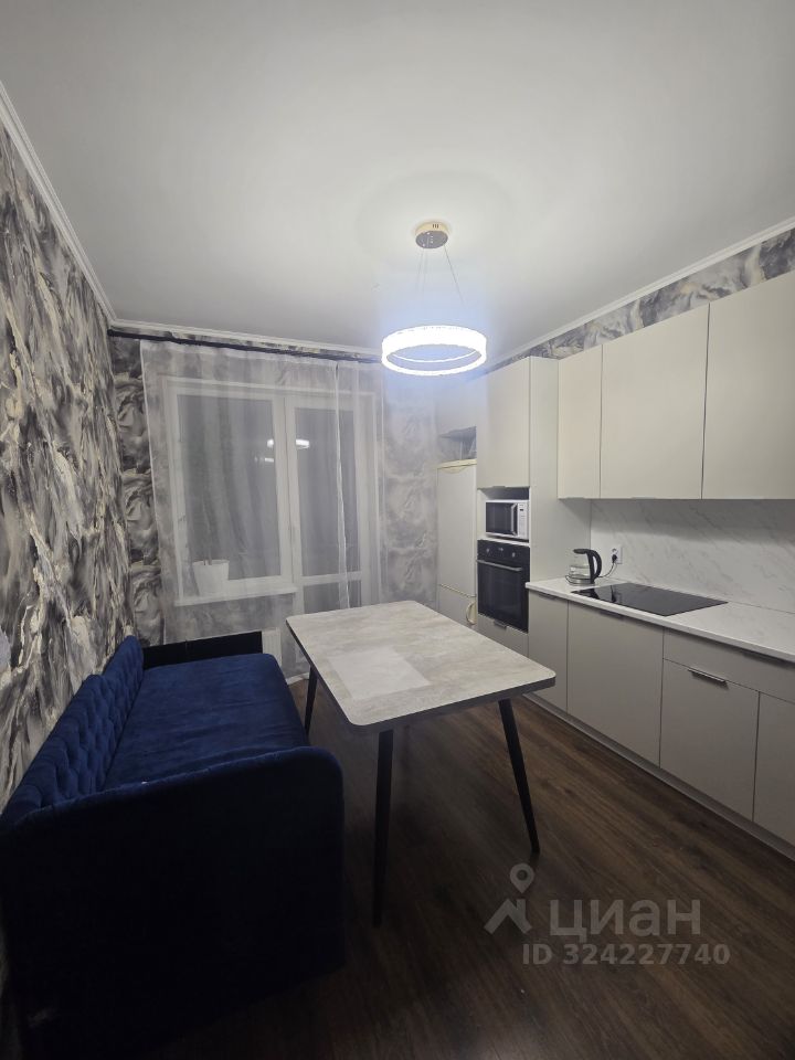 Продажа 1-комн квартиры на вторичном рынке проспект Ветеранов, 175