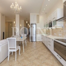 Аренда 5-комн квартиры на вторичном рынке улица Бахрушина,  д. 13