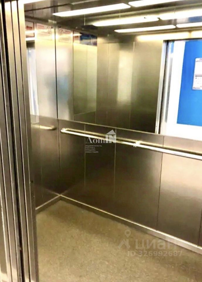 Продажа 1-комн квартиры на вторичном рынке улица Адмирала Черокова, 18к3