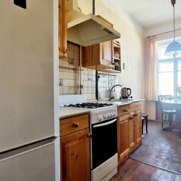 Продажа 3-комн квартиры на вторичном рынке улица Зои Космодемьянской,  д. 15