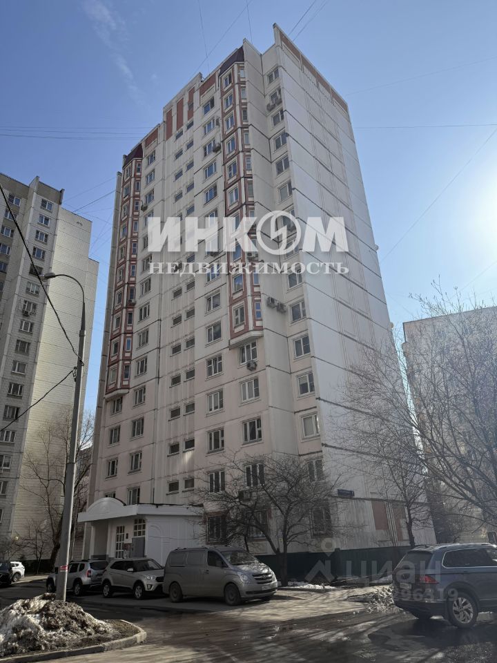Продажа 2-комн квартиры на вторичном рынке Зеленоградская улица, 17К3