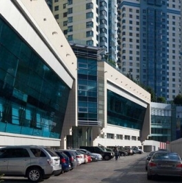 Продажа 3-комн квартиры на вторичном рынке улица Сергея Бондарчука