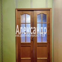 Продажа 1-комн квартиры на вторичном рынке Подвойского ул,  д. 18,  к. 1