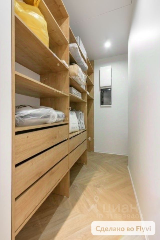 Продажа 3-комн квартиры на вторичном рынке Винницкая улица, 8к2