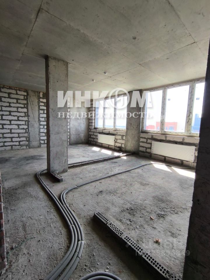 Продажа 3-комн квартиры на вторичном рынке Отрадное пгт, улица Пятницкая, 11