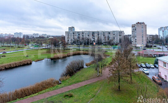 Продажа 2-комн квартиры на вторичном рынке Ветеранов пр-кт,  д. 129