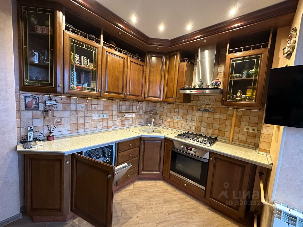 Продажа 1-комн квартиры на вторичном рынке улица Алабяна, 15