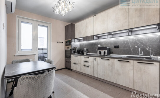 Продажа 3-комн квартиры на вторичном рынке Микрорайон Кутузовский, улица Чистяковой