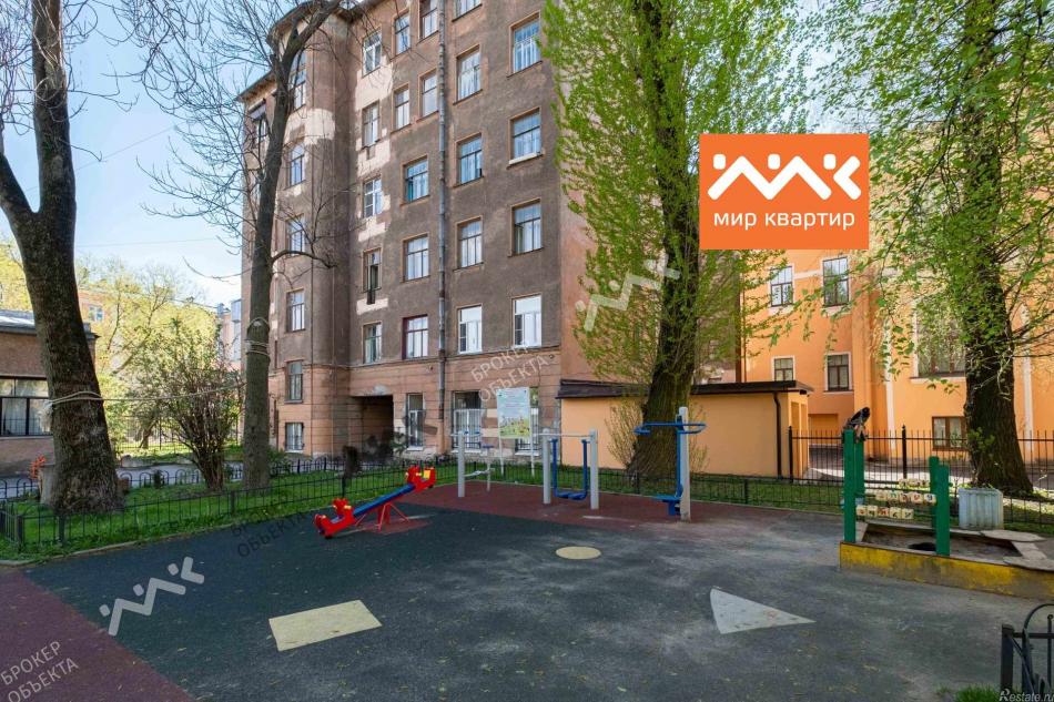Продажа 2-комн квартиры на вторичном рынке Реки Карповки наб,  д. 13