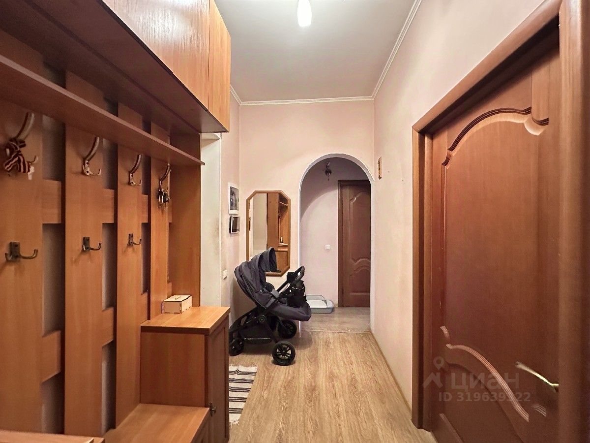 Продажа 2-комн квартиры на вторичном рынке Окружной проезд, 14К1