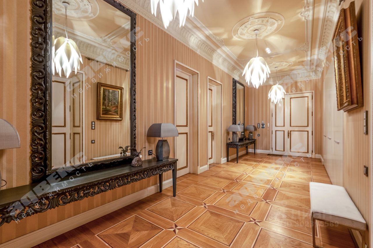 Продажа 5-комн квартиры на вторичном рынке Адмиралтейская набережная, 12-14