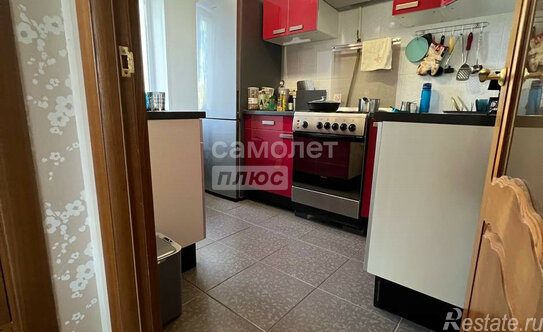 Продажа 2-комн квартиры на вторичном рынке Черноморский б-р,  д. 7,  к. 2