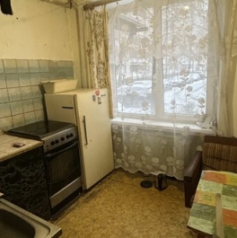 Продажа 3-комн квартиры на вторичном рынке Сиреневый б-р,  д. 16 к1