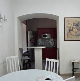 Продажа 3-комн квартиры на вторичном рынке Невский пр-кт,  д. 23