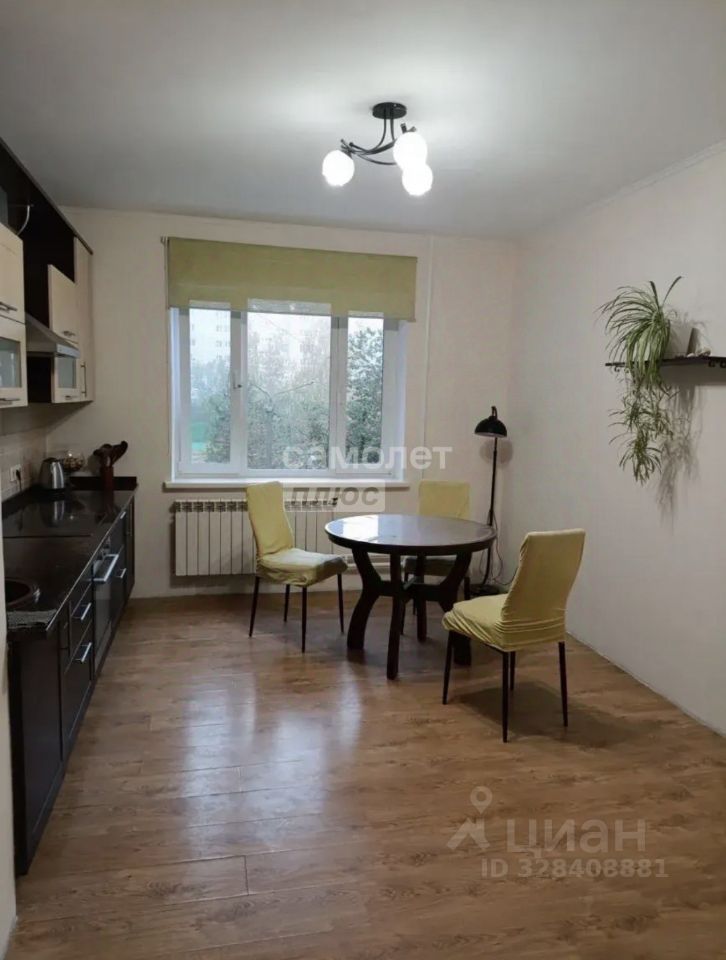 Продажа 3-комн квартиры на вторичном рынке Лобня, улица Крупской, 12а