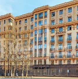 Продажа 6-комн квартиры на вторичном рынке Хилков переулок,  д. 1